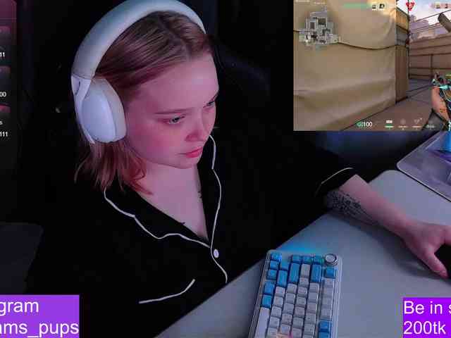 AlinaAdams webcam