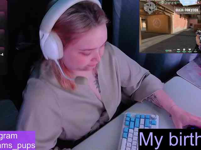 AlinaAdams webcam