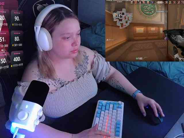 AlinaAdams webcam