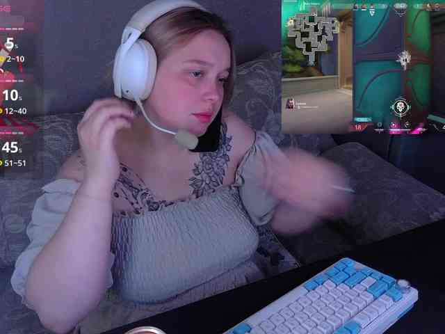 AlinaAdams webcam