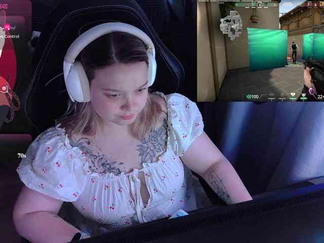 AlinaAdams webcam
