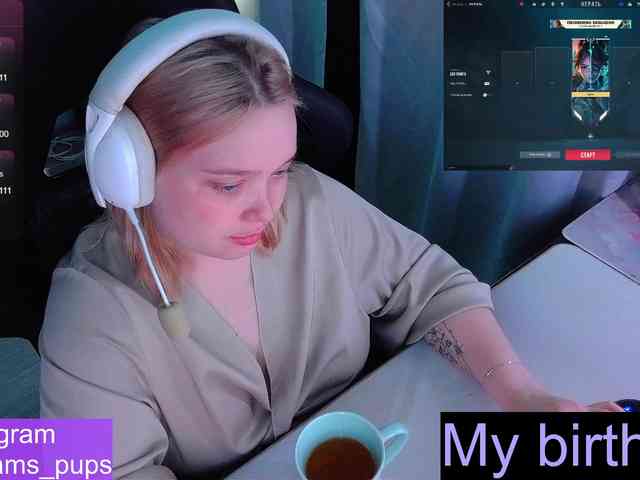 AlinaAdams webcam