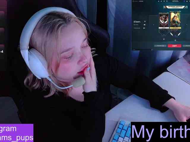 AlinaAdams webcam