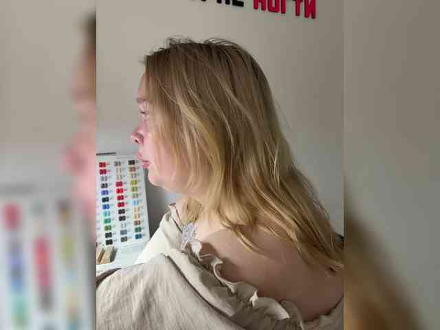 AlinaAdams webcam
