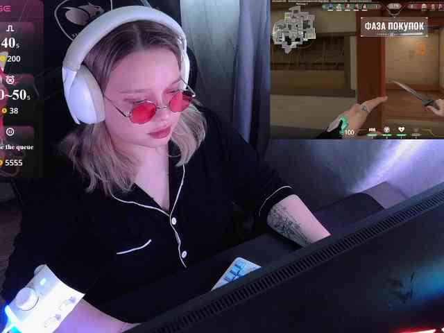AlinaAdams webcam