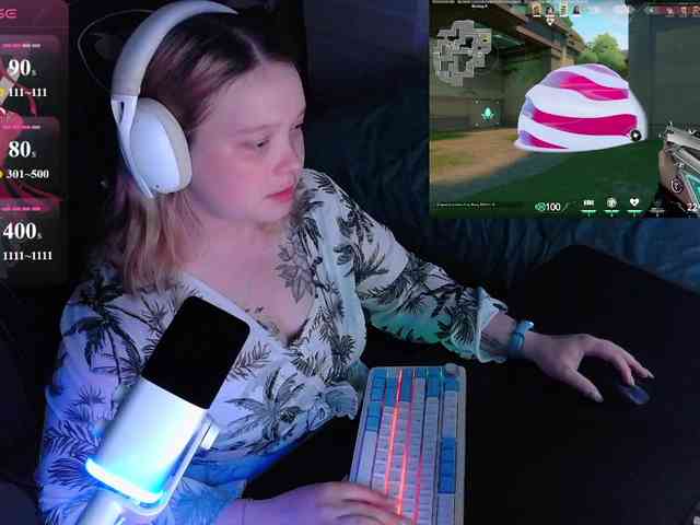 AlinaAdams webcam