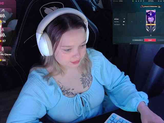 AlinaAdams webcam