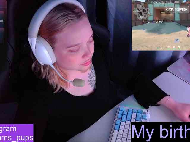 AlinaAdams webcam
