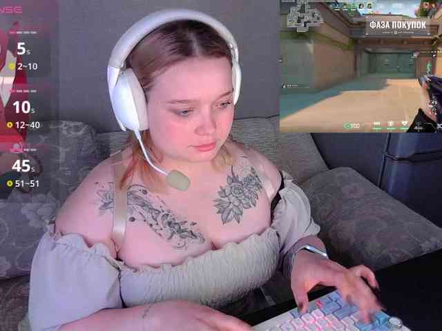AlinaAdams webcam