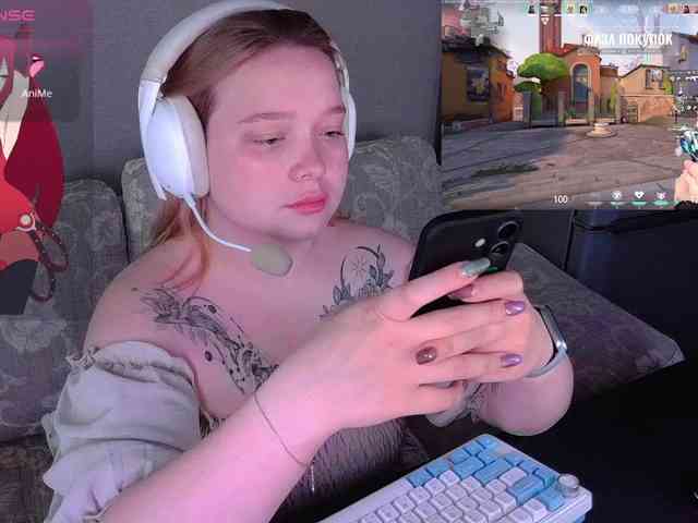 AlinaAdams webcam