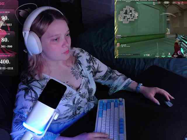 AlinaAdams webcam