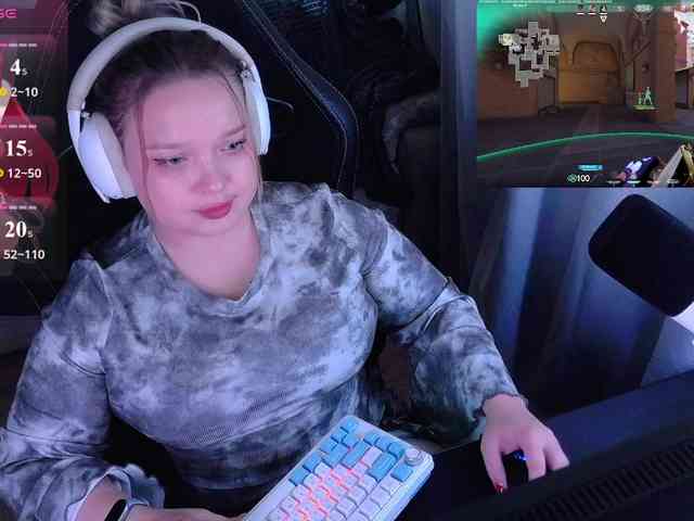 AlinaAdams webcam