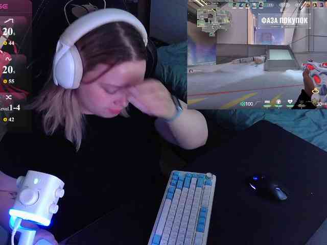 AlinaAdams webcam