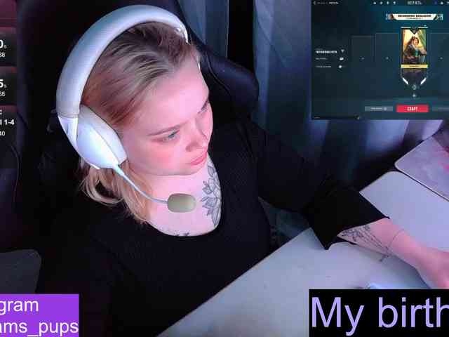 AlinaAdams webcam