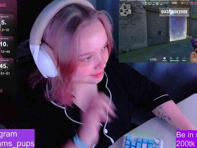AlinaAdams webcam