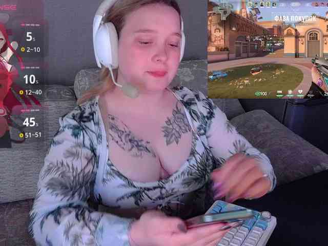 AlinaAdams webcam