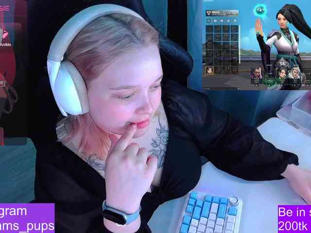 AlinaAdams webcam