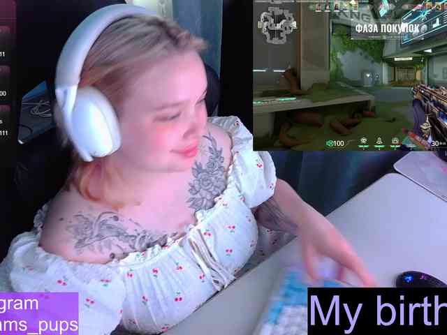 AlinaAdams webcam