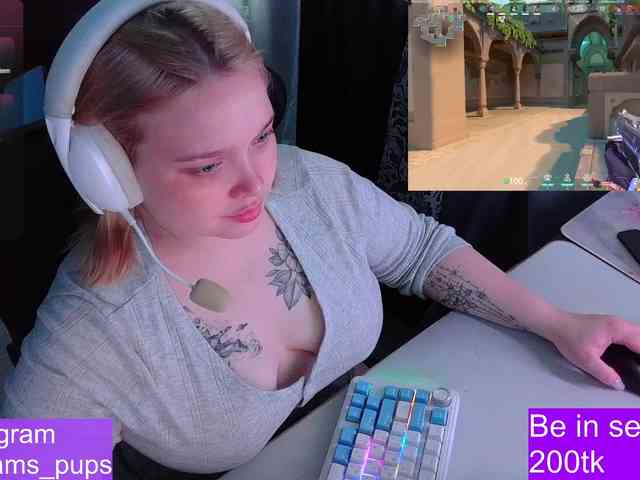 AlinaAdams webcam
