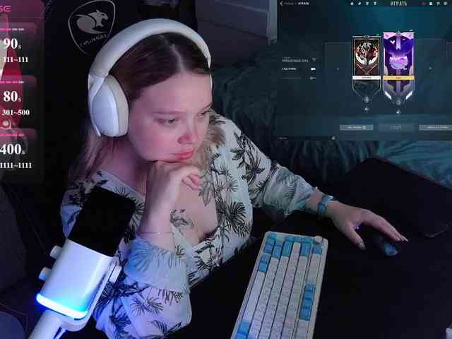 AlinaAdams webcam