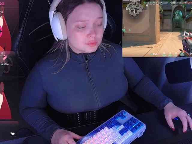 AlinaAdams webcam