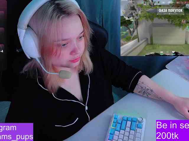 AlinaAdams webcam