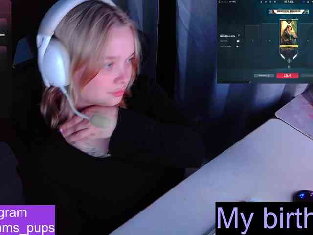 AlinaAdams AlinaAdams