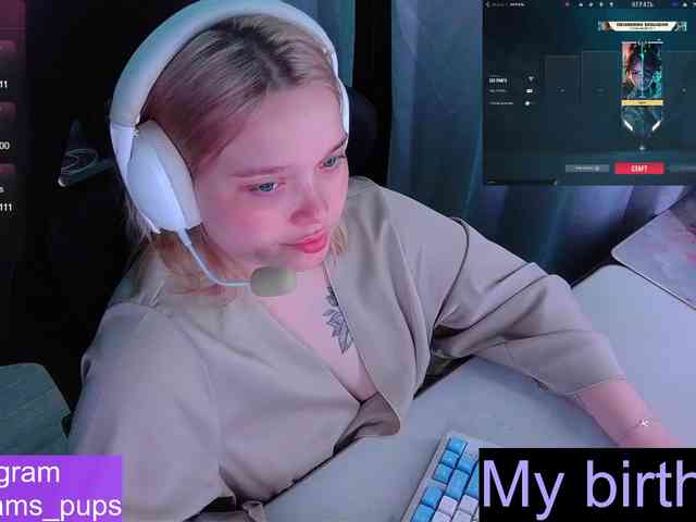 AlinaAdams webcam
