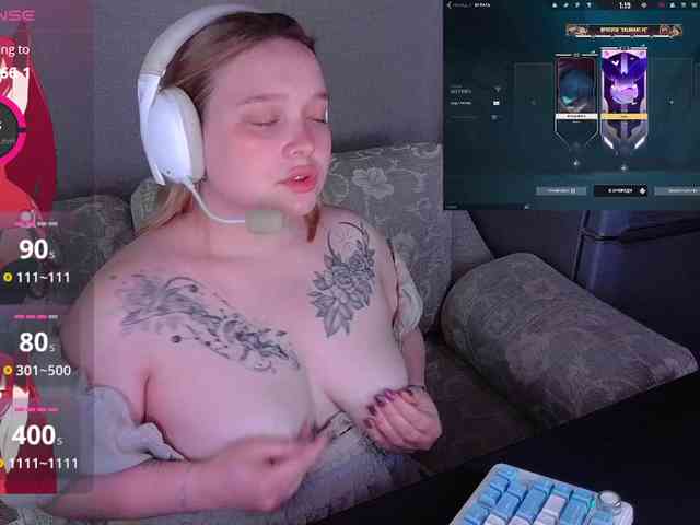 AlinaAdams webcam