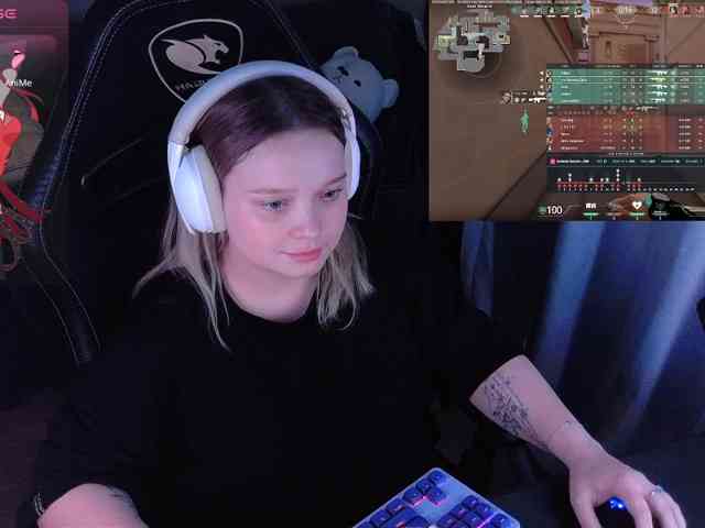 AlinaAdams webcam