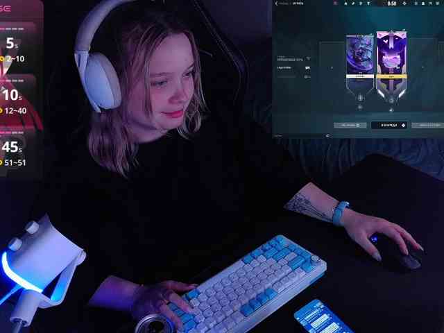 AlinaAdams webcam