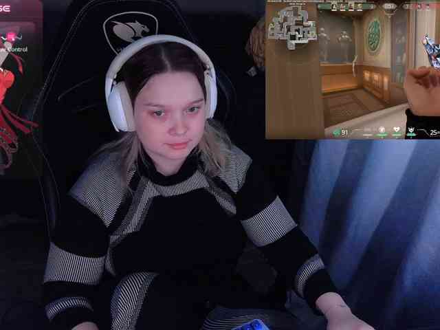 AlinaAdams webcam