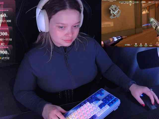 AlinaAdams webcam