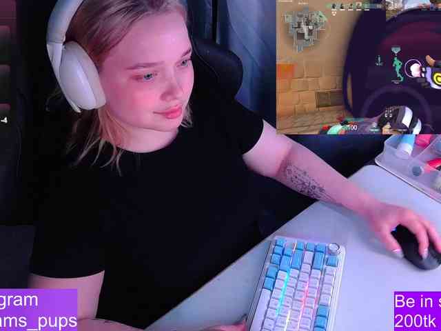 AlinaAdams webcam