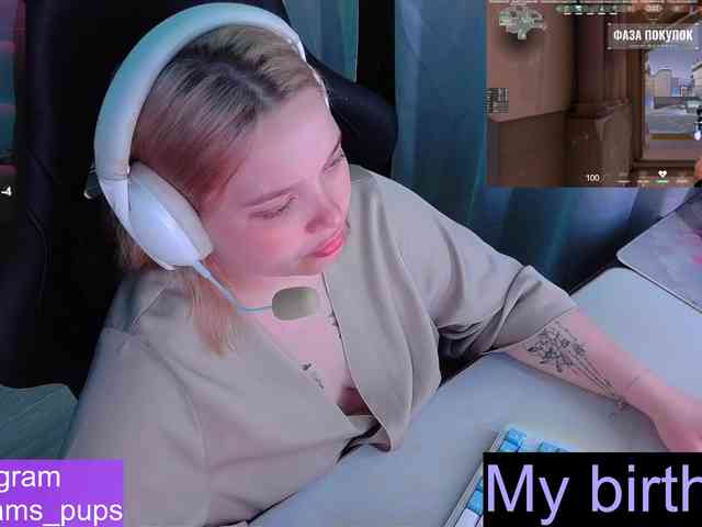 AlinaAdams webcam