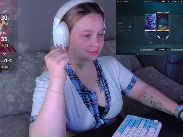 AlinaAdams webcam
