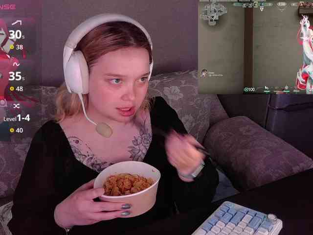 AlinaAdams webcam