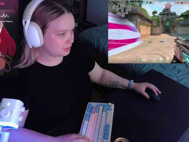 AlinaAdams webcam