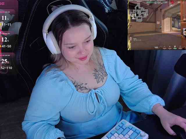 AlinaAdams webcam
