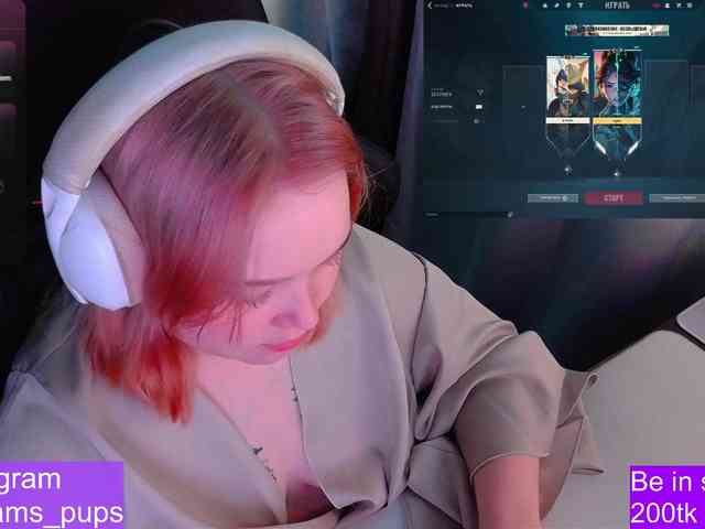 AlinaAdams webcam