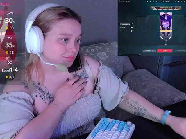 AlinaAdams webcam