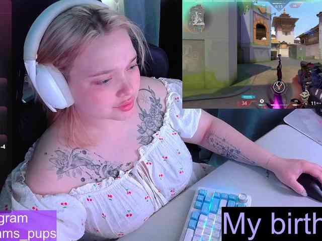AlinaAdams webcam
