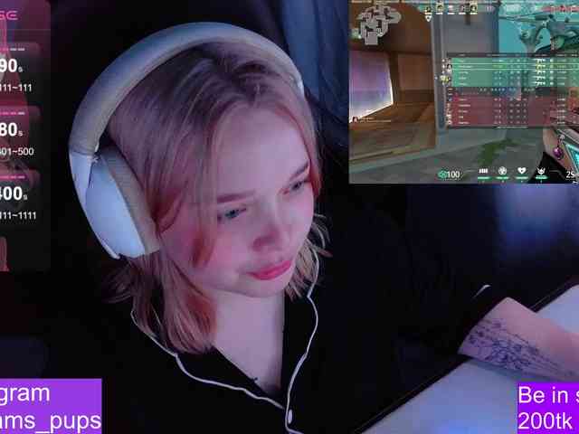 AlinaAdams webcam