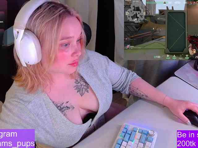 AlinaAdams webcam