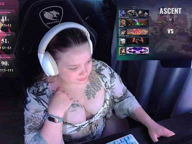 AlinaAdams webcam