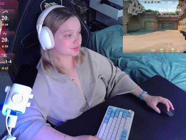 AlinaAdams webcam