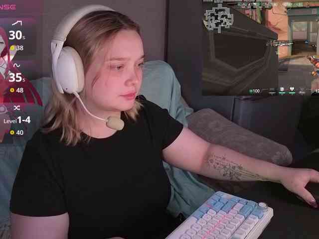 AlinaAdams webcam