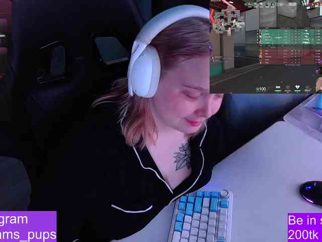 AlinaAdams webcam