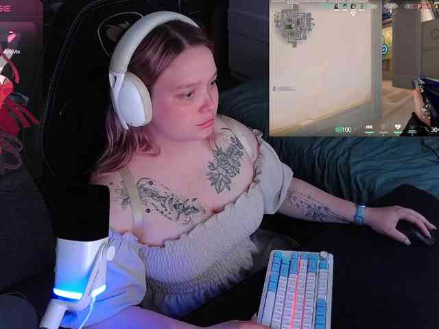 AlinaAdams webcam