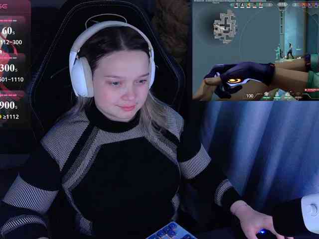AlinaAdams webcam